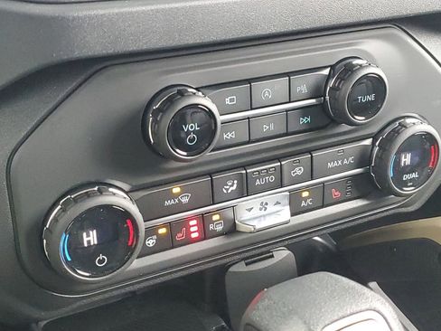 New 2026 Ford Bronco Badlands image 18