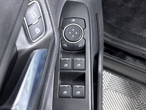 Used 2025 Ford Escape ST-Line image 23