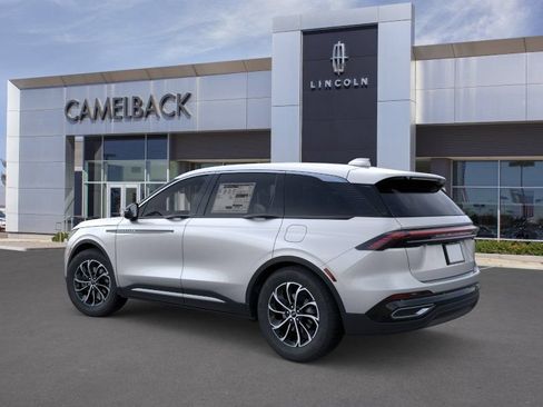 New 2026 Lincoln Nautilus Premier AWD/4WD image 4