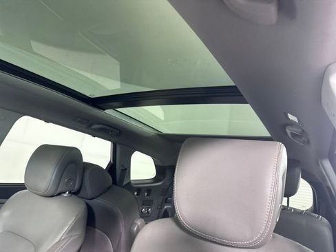 Used 2019 Hyundai Santa Fe XL image 12