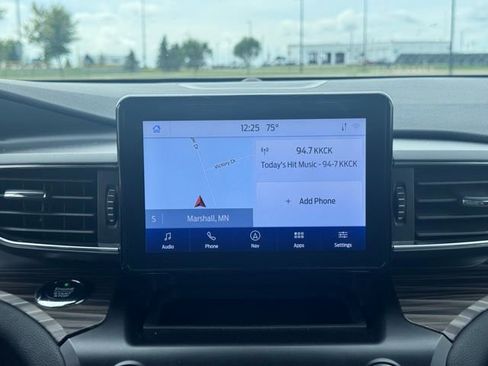 Used 2020 Ford Explorer Limited image 19