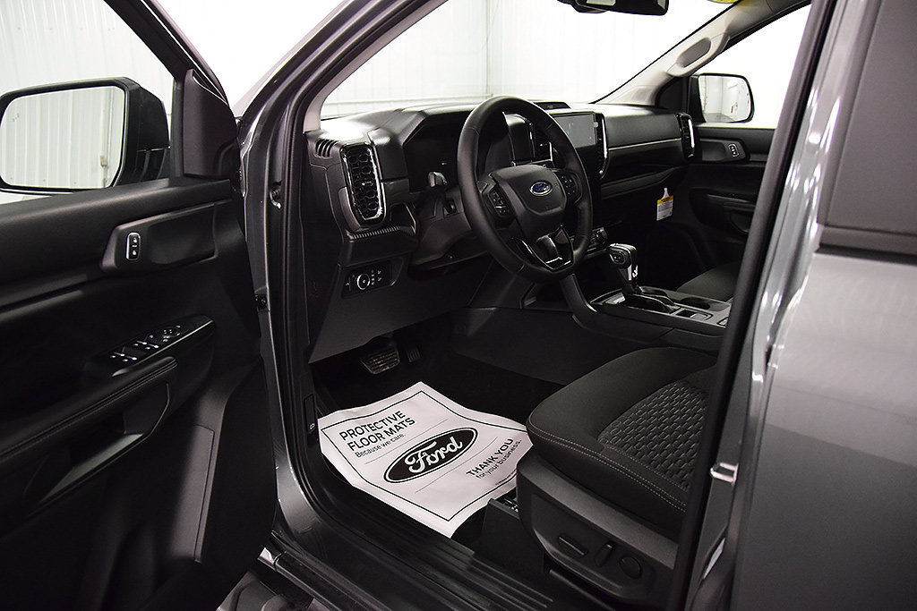 New 2026 Ford Ranger XLT w/ Equipment Group 301A High AWD/4WD image 14