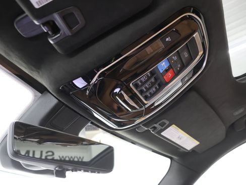 Used 2024 Jeep Grand Cherokee Summit AWD/4WD image 13