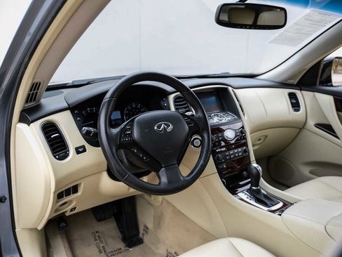 Used 2017 INFINITI QX50 w/ Premium Plus Package image 3