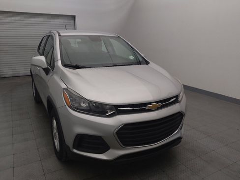 Used 2017 Chevrolet Trax LS image 14