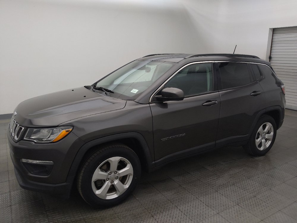 Used 2021 Jeep Compass Latitude FWD image 2