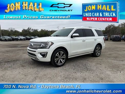 Used 2021 Ford Expedition Platinum image 2