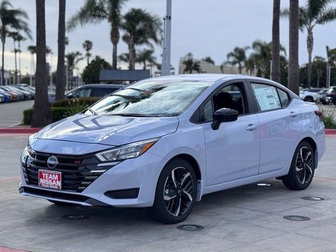 New 2025 Nissan Versa SR w/ Trunk Package image 4