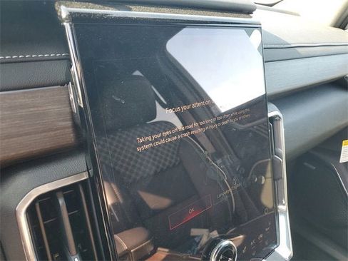 New 2025 GMC Acadia Denali w/ Super Cruise Package image 22