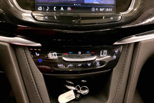 Used 2024 Cadillac XT6 Sport w/ Technology Package AWD/4WD image 31
