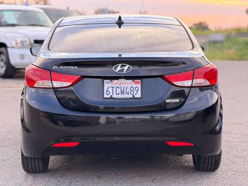 Used 2012 Hyundai Elantra Limited w/ Technology Pkg 5 image 5