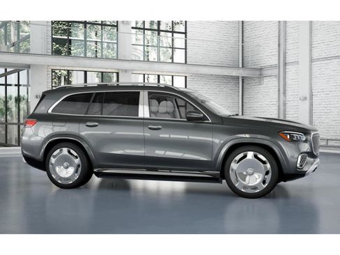 New 2026 Mercedes-Benz Maybach GLS 600 4MATIC image 13