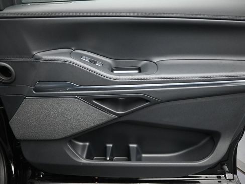 New 2025 Lincoln Navigator L Reserve w/ Jet Appearance Package image 31