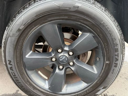 Used 2019 RAM 1500 Express w/ Express Value Package image 12