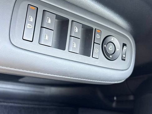 New 2026 Hyundai Santa Fe Limited FWD image 2