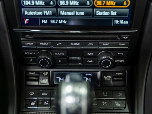 Used 2016 Porsche 911 Turbo image 99