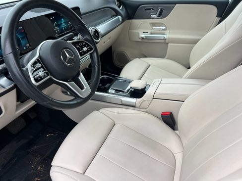 Used 2020 Mercedes-Benz GLB 250 4MATIC image 9