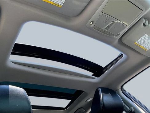 Certified 2017 Nissan Maxima Platinum FWD image 27
