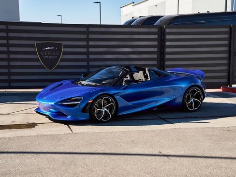 Used 2024 McLaren 750S Spider image 17