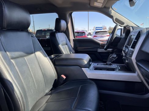 Used 2020 Ford F150 Lariat w/ Trailer Tow Package image 26