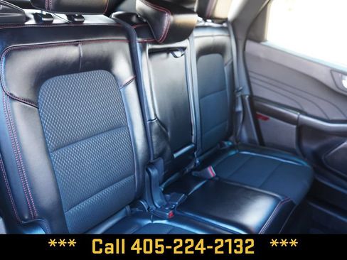 Used 2025 Ford Escape ST-Line AWD/4WD image 24