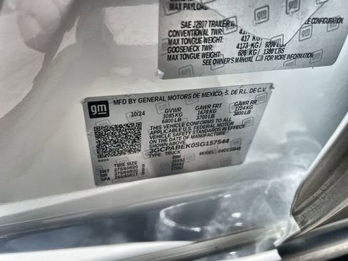 Certified 2025 Chevrolet Silverado 1500 Custom image 33