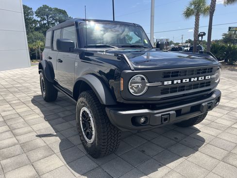 New 2026 Ford Bronco Big Bend w/ Black Diamond Package AWD/4WD image 8