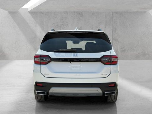 Used 2024 Honda Pilot Elite image 8