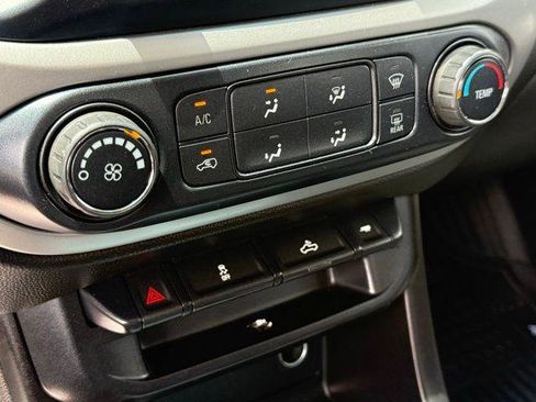 Used 2018 Chevrolet Colorado LT w/ LT Convenience Package AWD/4WD image 11