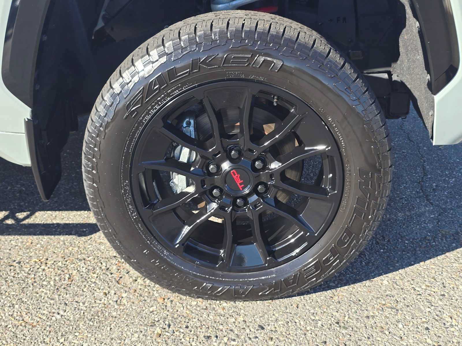 New 2025 Toyota Tundra Platinum w/ TRD Off-Road Package AWD/4WD image 9
