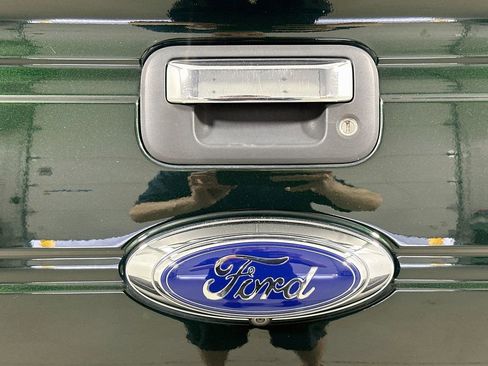 Used 2014 Ford F150 XLT w/ Equipment Group 302A Luxury image 18