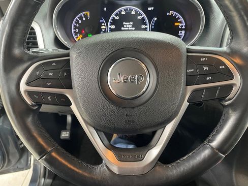 Used 2018 Jeep Grand Cherokee Altitude image 30