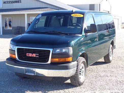 Used 2016 GMC Savana 3500 LT w/ LT Preferred Equipment Group RWD image 3