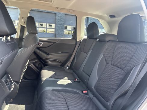 Certified 2024 Subaru Forester Premium AWD/4WD image 29