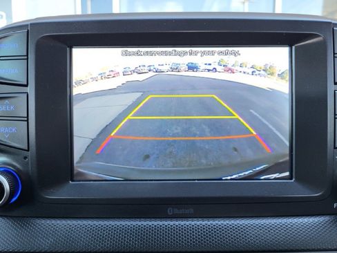 Used 2018 Hyundai Kona SE image 15