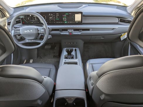 New 2026 Kia EV9 Wind image 19
