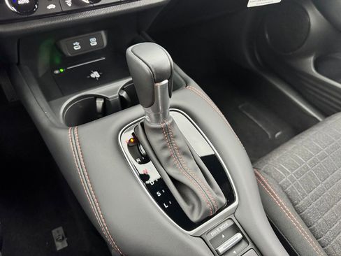 Certified 2026 Honda HR-V Sport image 29