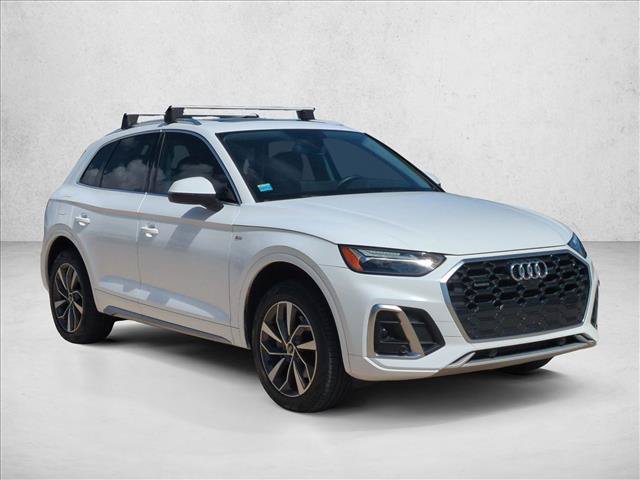 Used 2023 Audi Q5 2.0T Premium Plus w/ Premium Plus Package AWD/4WD image 3