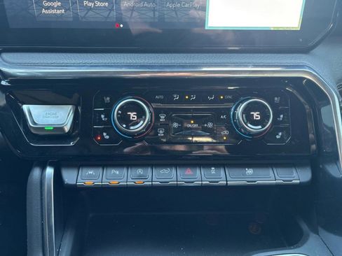 Used 2024 GMC Sierra 1500 Denali w/ Technology Package image 23