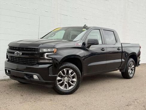 Used 2021 Chevrolet Silverado 1500 RST image 1