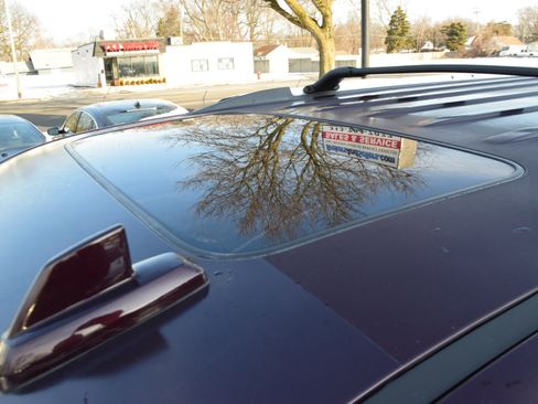 Used 2017 GMC Yukon XL Denali w/ Open Road Package image 10