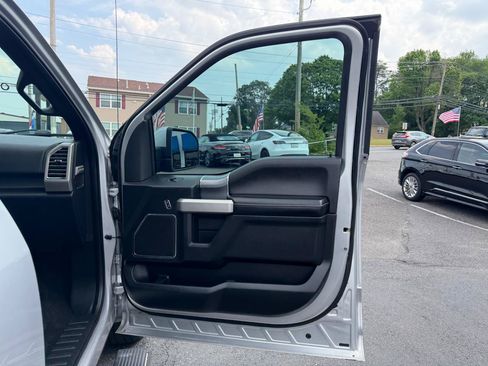 Used 2015 Ford F150 Lariat w/ Equipment Group 502A Luxury AWD/4WD image 20