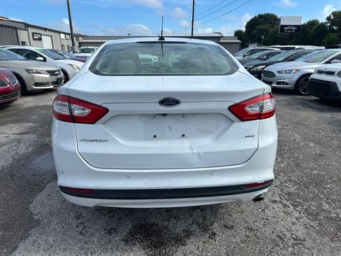 Used 2016 Ford Fusion SE FWD image 5