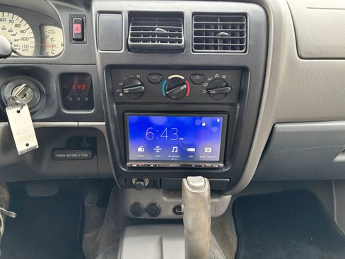 Used 2001 Toyota Tacoma 4x4 Double Cab image 18