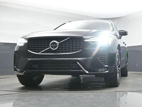 Used 2023 Volvo XC60 B5 Plus w/ Climate Package AWD/4WD image 39