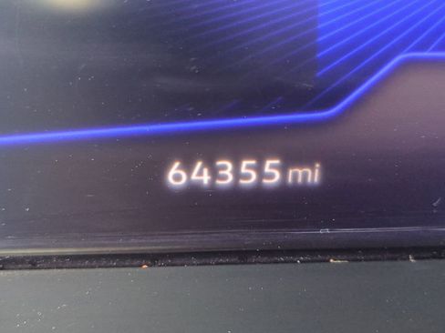 Used 2022 Volkswagen Tiguan SE image 30