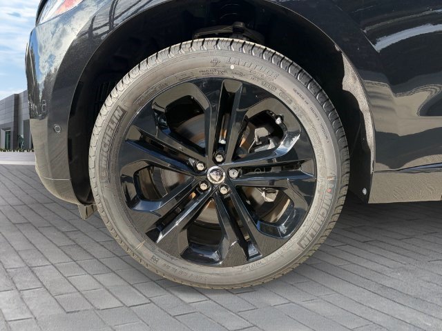 New 2026 Jaguar F-PACE R-Dynamic S AWD/4WD image 9