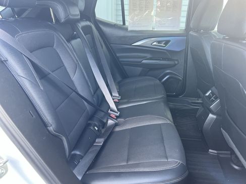 Certified 2024 Chevrolet Equinox EV LT w/ LPO, Blackout Package FWD image 27