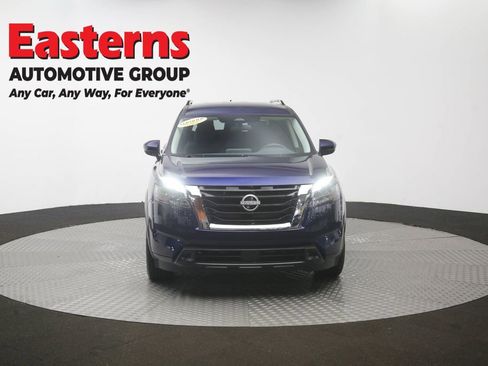 Used 2025 Nissan Pathfinder SV FWD image 53