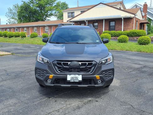 Used 2025 Subaru Outback Wilderness AWD/4WD image 32